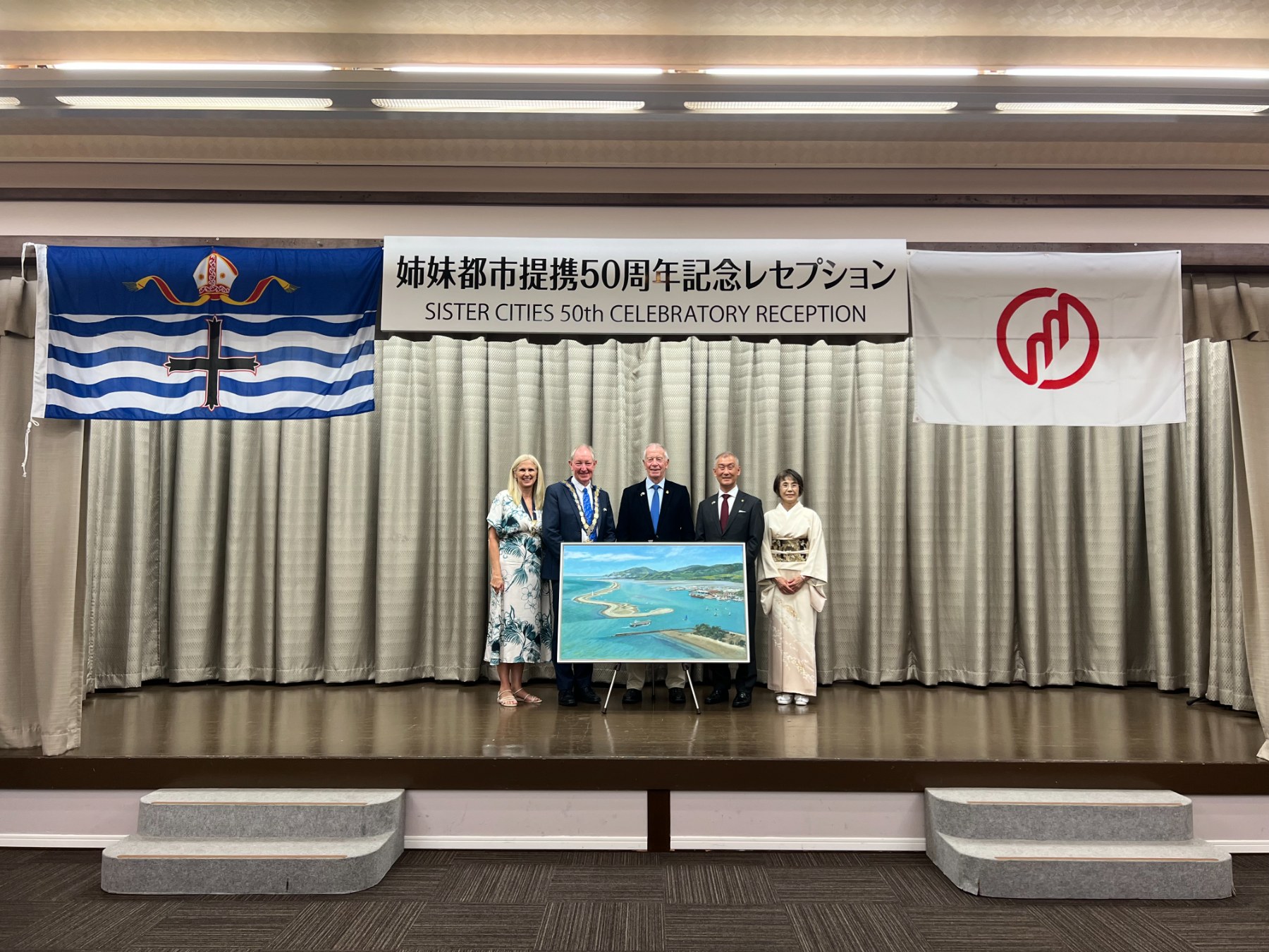 Volunteer Chair of the Nelson Miyazu Sister City Association and Mayor Nick’s wife, Linley Smith, Mayor Nick, Councillor Mel Courtney, Miyazu Mayor Kisaki and the Chair of the equivalent Nelson Miyazu Sister City Association in Japan, Kumiko Hirata.